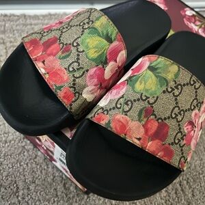 Gucci slides